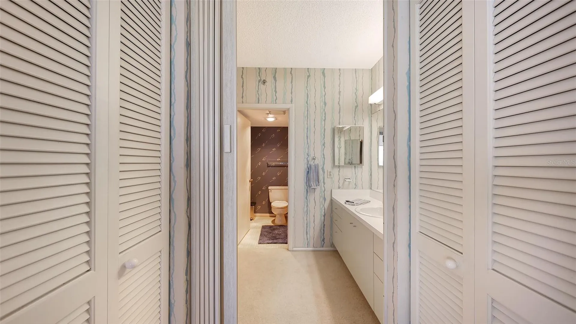 1045 Gulf Of Mexico Drive Longboat Key FL 34228