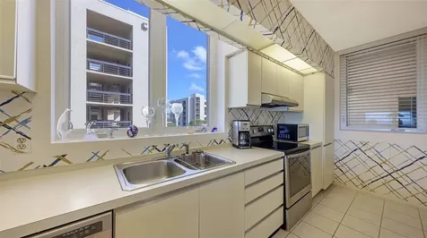 1045 Gulf Of Mexico Drive Longboat Key FL 34228