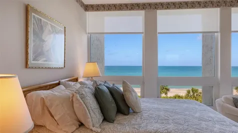 1045 Gulf Of Mexico Drive Longboat Key FL 34228