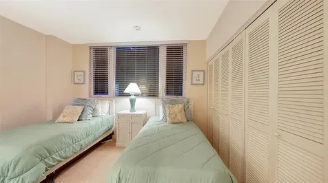 1045 Gulf Of Mexico Drive Longboat Key FL 34228