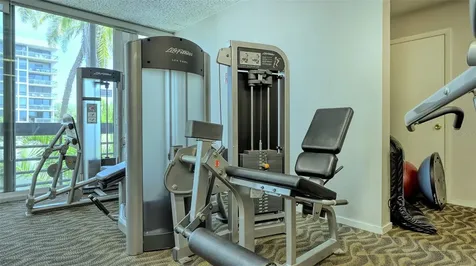 1045 Gulf Of Mexico Drive Longboat Key FL 34228
