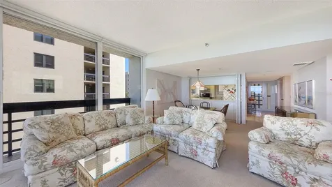 1045 Gulf Of Mexico Drive Longboat Key FL 34228