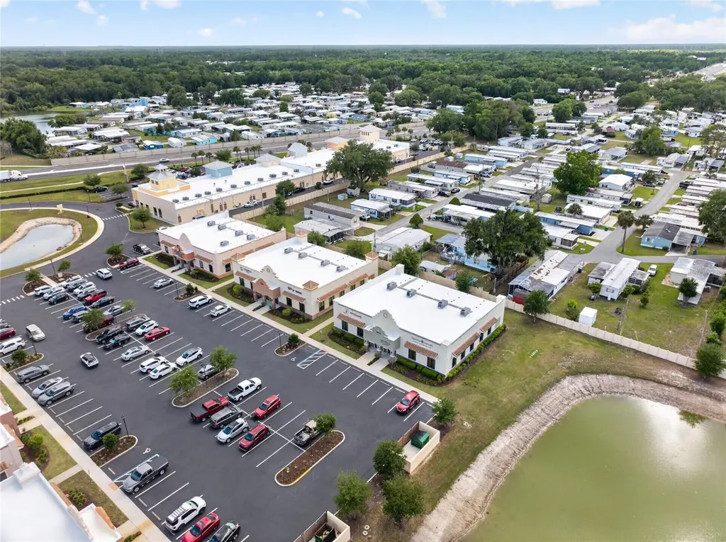4064 E State Road 44 Wildwood FL 34785