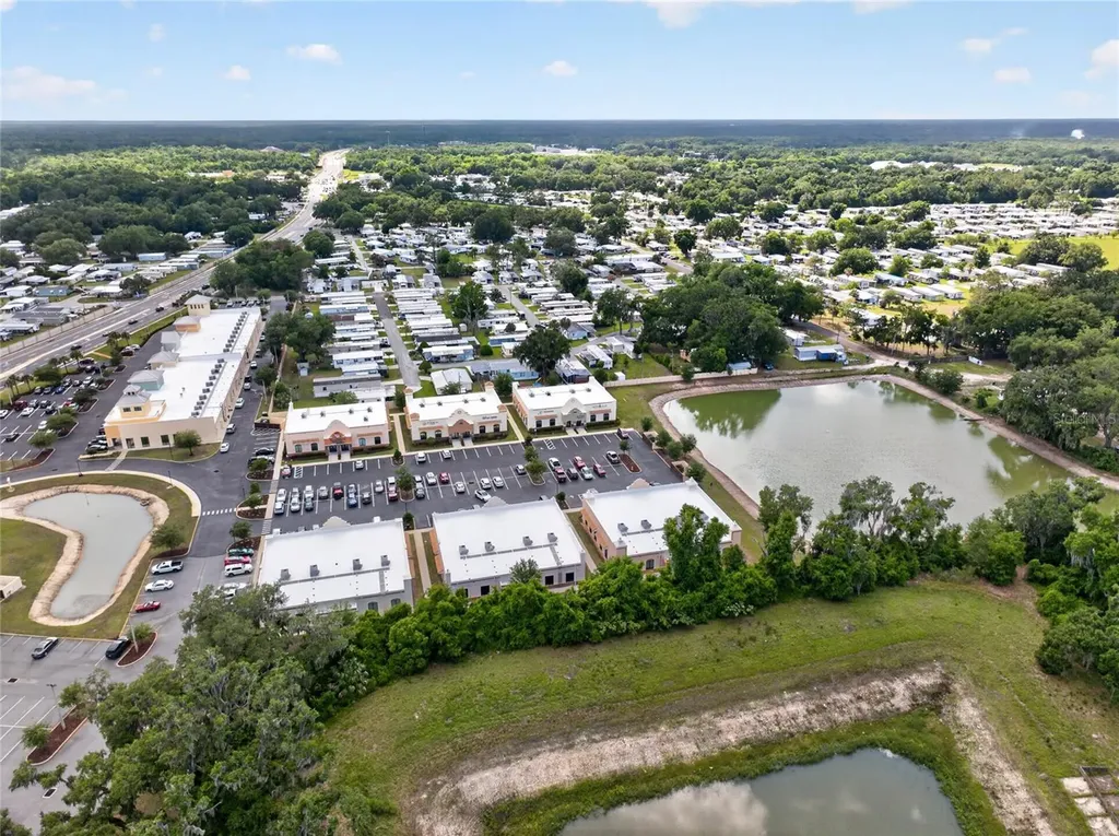 4064 E State Road 44 Wildwood FL 34785