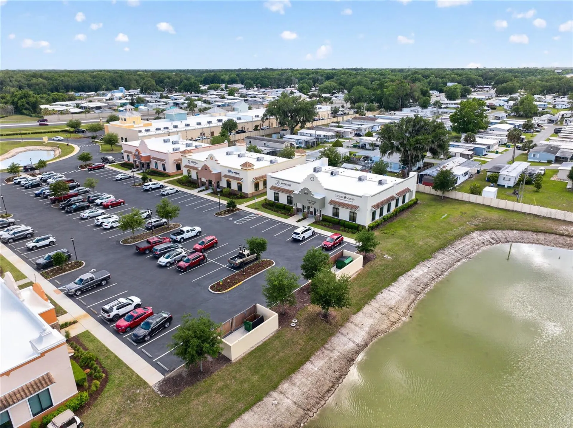 4064 E State Road 44 Wildwood FL 34785