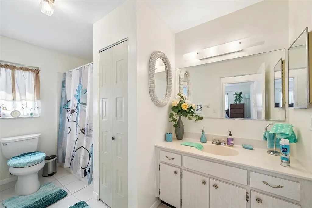 1607 Cloister Drive Sun City Center FL 33573