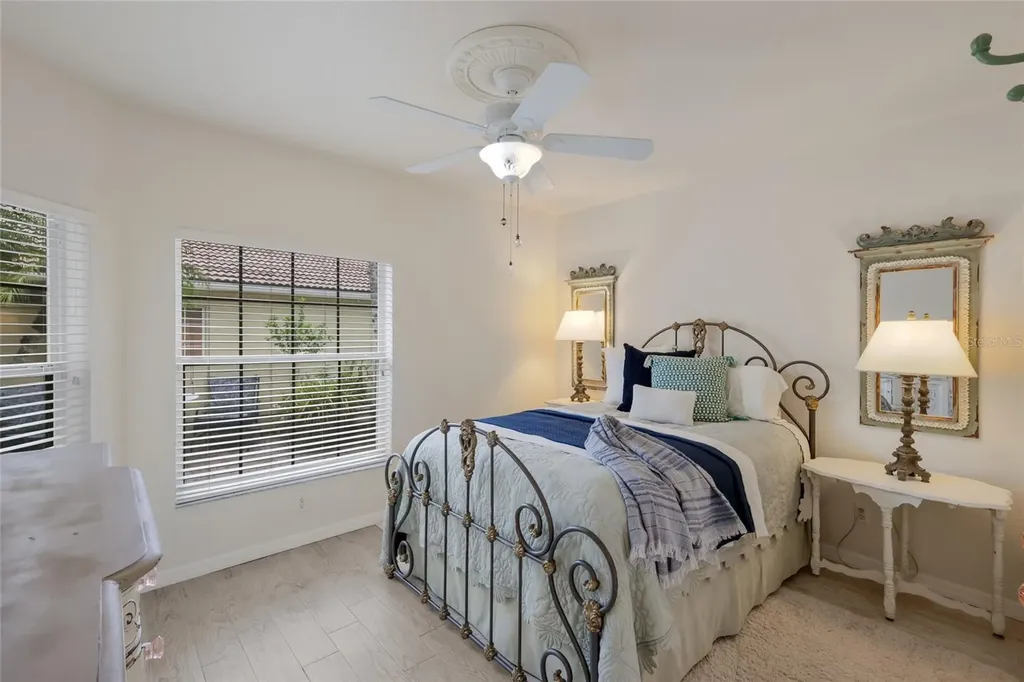 216 Vista Del Lago Way Venice FL 34292