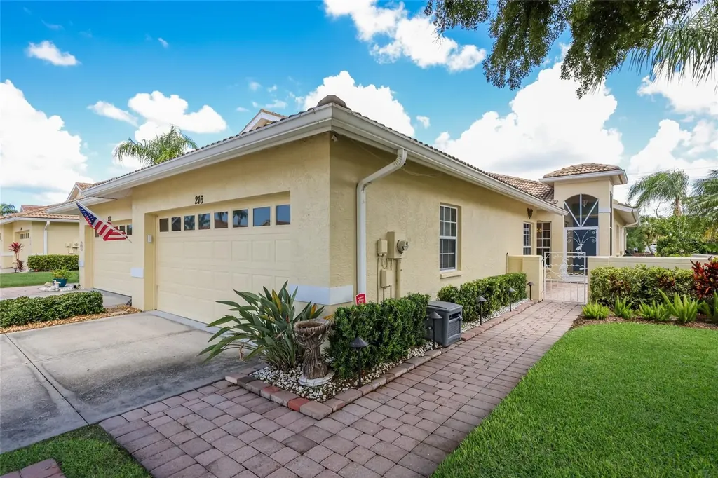 216 Vista Del Lago Way Venice FL 34292