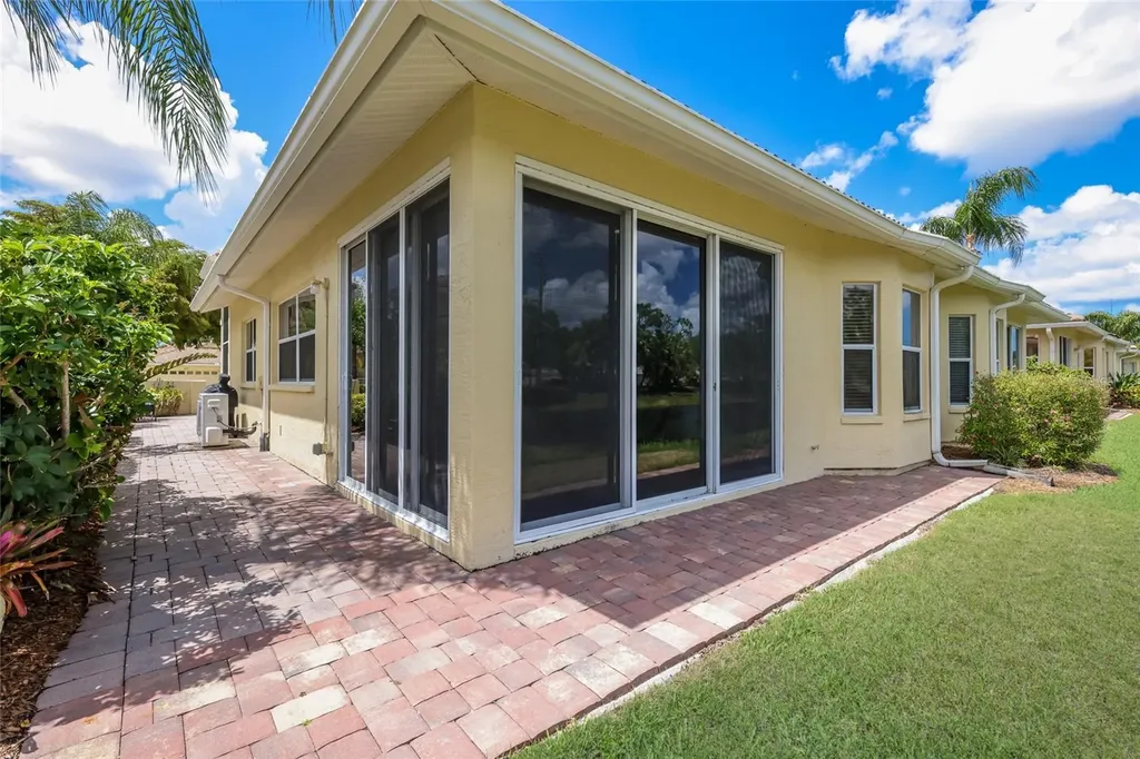 216 Vista Del Lago Way Venice FL 34292
