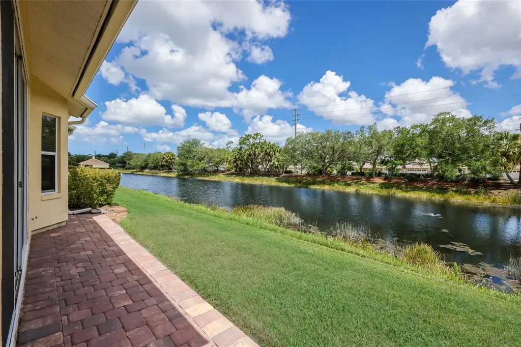 216 Vista Del Lago Way Venice FL 34292
