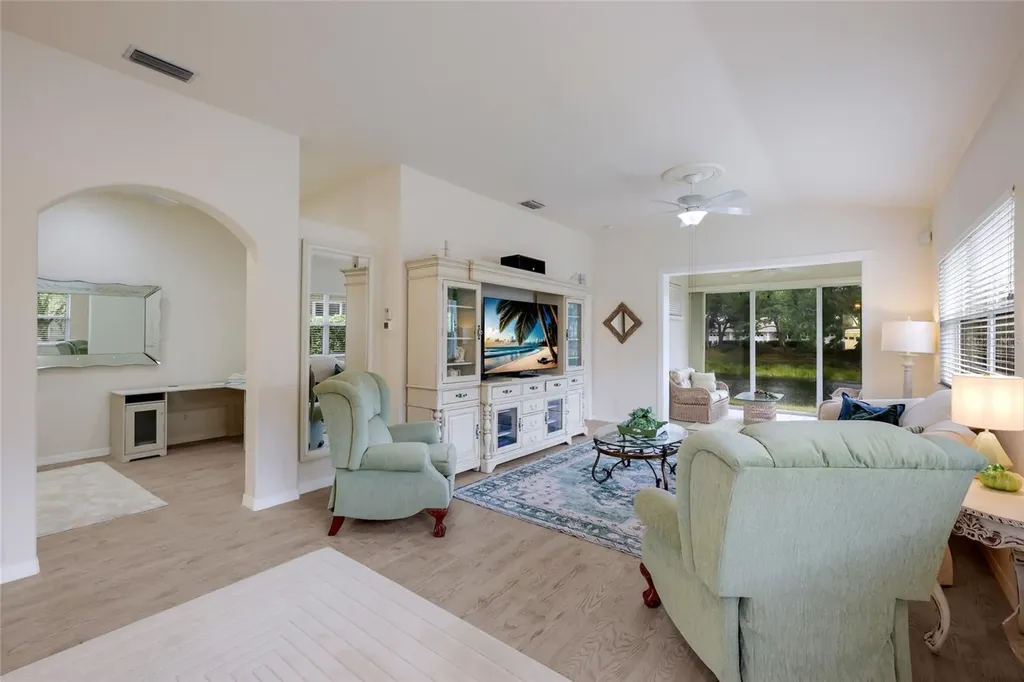 216 Vista Del Lago Way Venice FL 34292