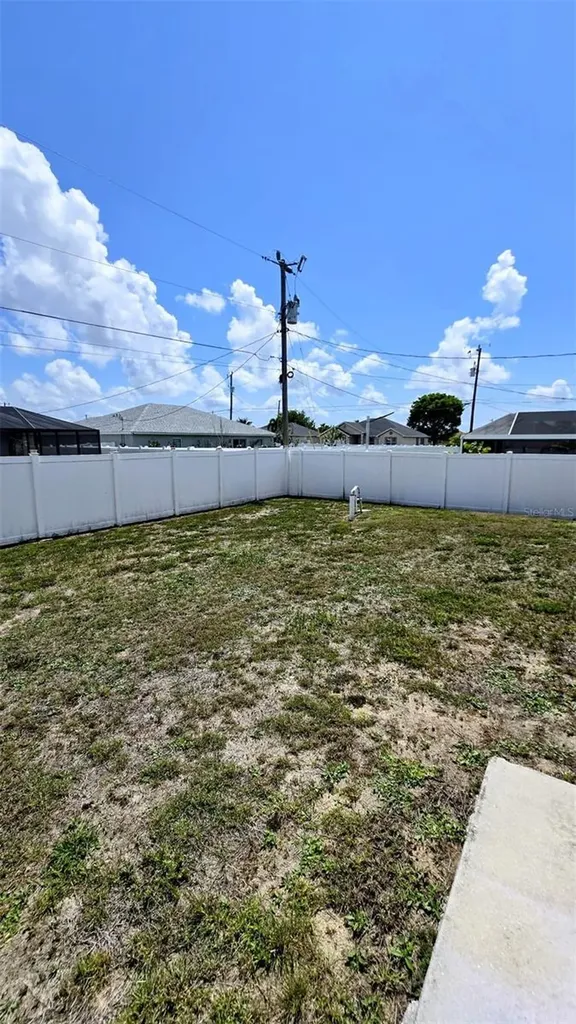 706 NW 1st Lane Cape Coral FL 33993