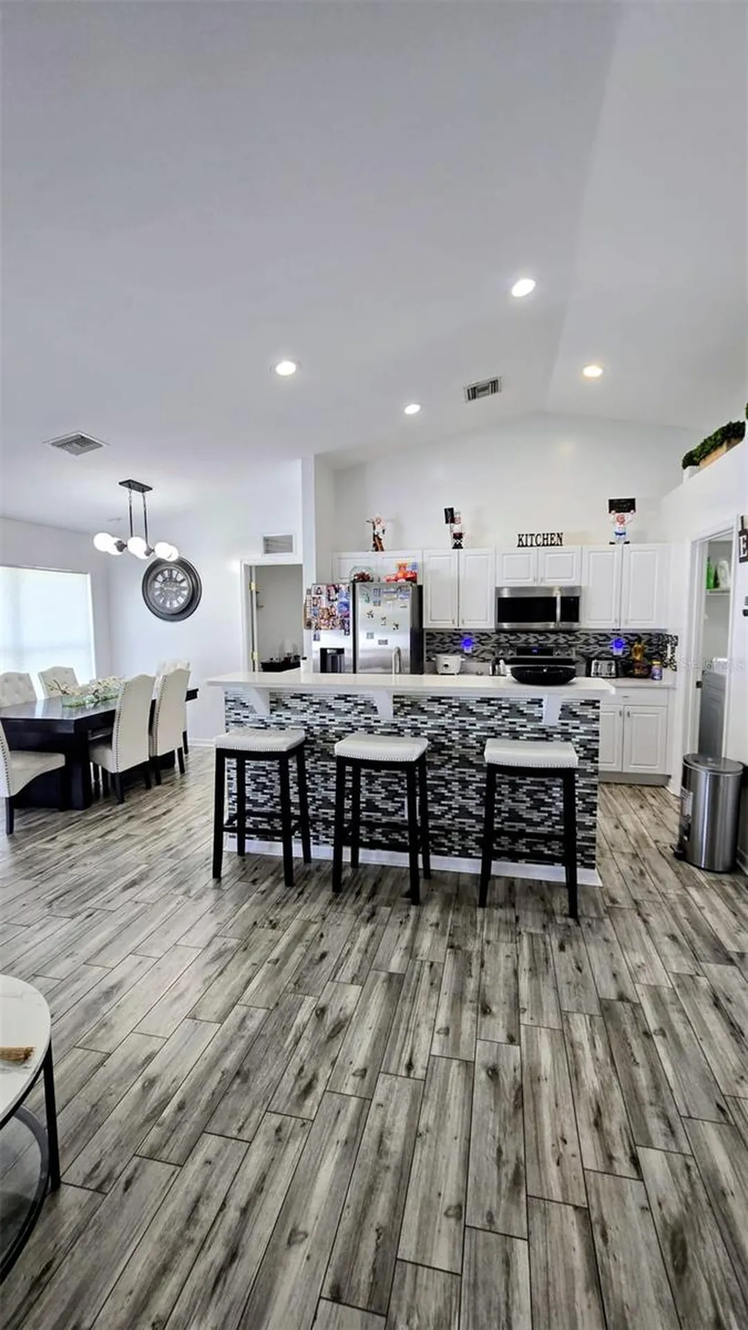 706 NW 1st Lane Cape Coral FL 33993