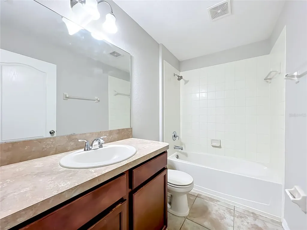 11056 Savannah Landing Circle Orlando FL 32832