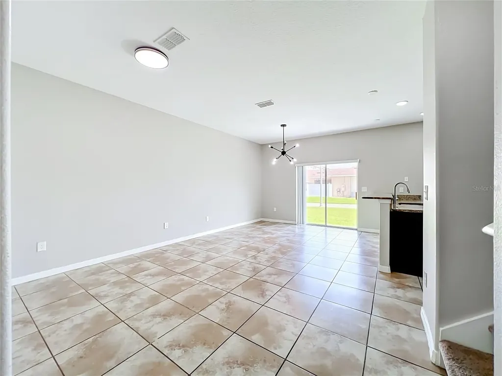 11056 Savannah Landing Circle Orlando FL 32832