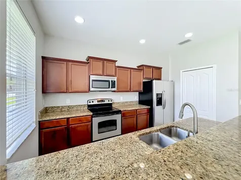 11056 Savannah Landing Circle Orlando FL 32832