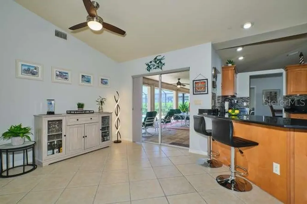 844 NE 6th Avenue Cape Coral FL 33909
