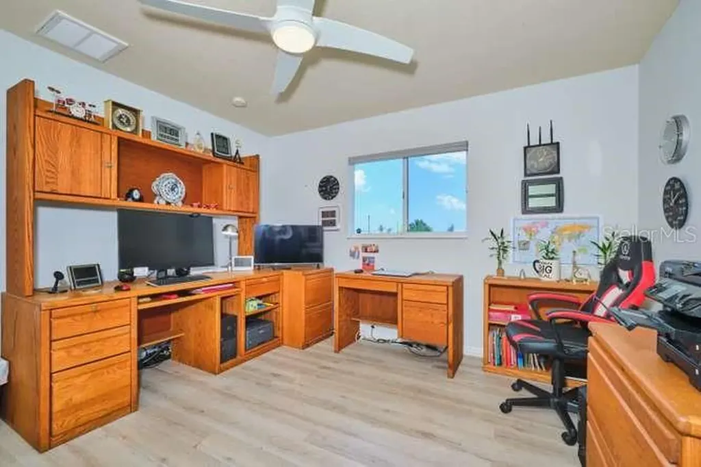 844 NE 6th Avenue Cape Coral FL 33909