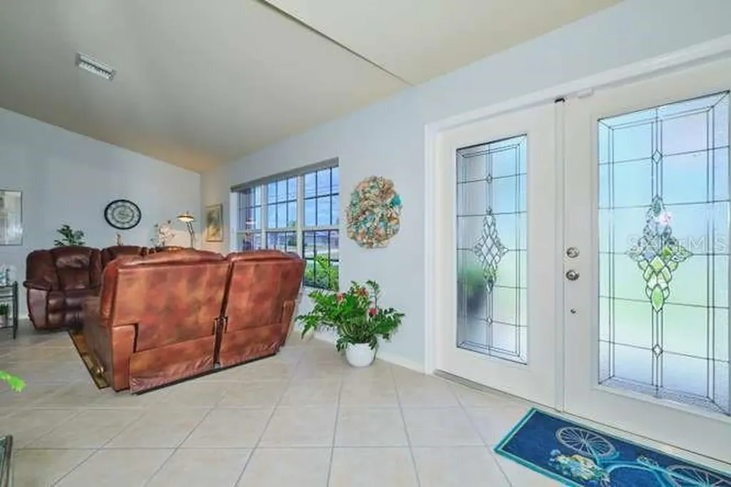844 NE 6th Avenue Cape Coral FL 33909