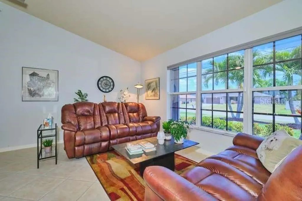 844 NE 6th Avenue Cape Coral FL 33909