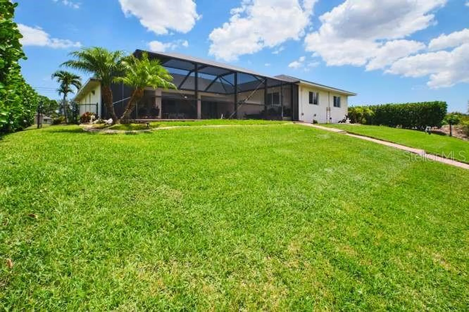 844 NE 6th Avenue Cape Coral FL 33909