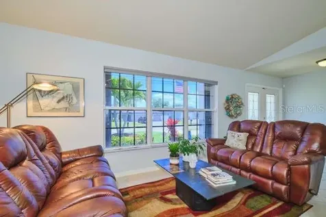 844 NE 6th Avenue Cape Coral FL 33909