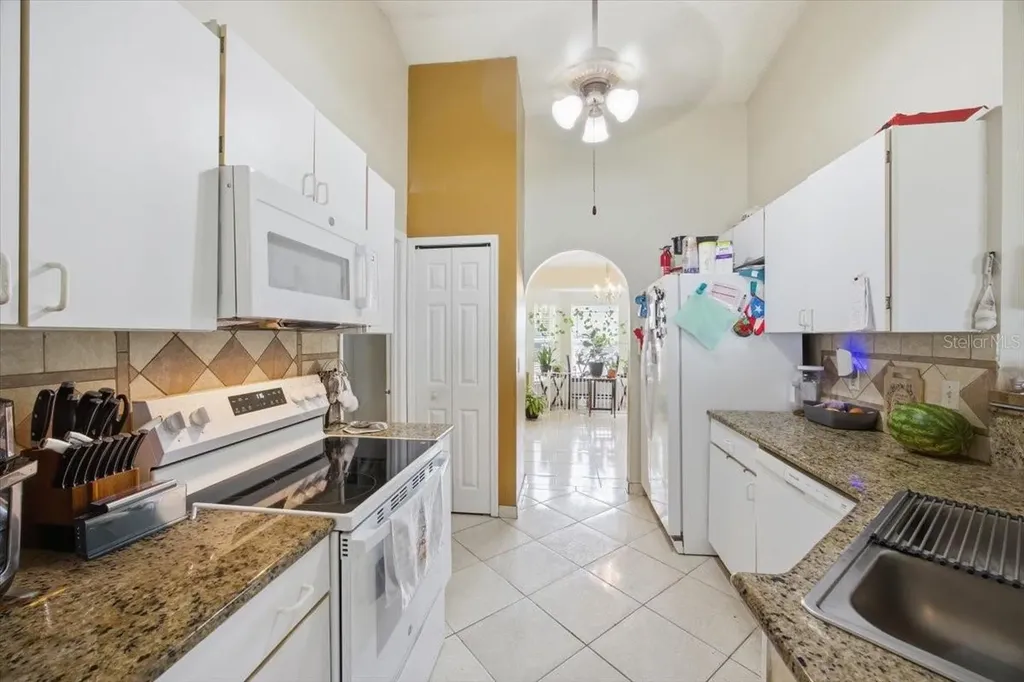 182 Birmingham Drive Kissimmee FL 34758