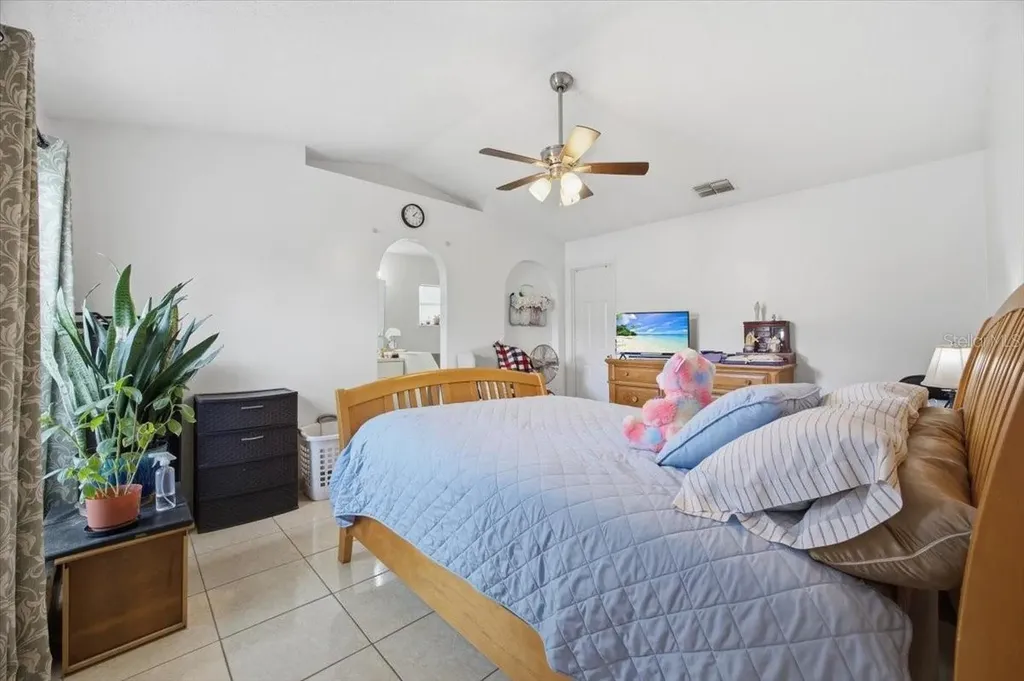 182 Birmingham Drive Kissimmee FL 34758