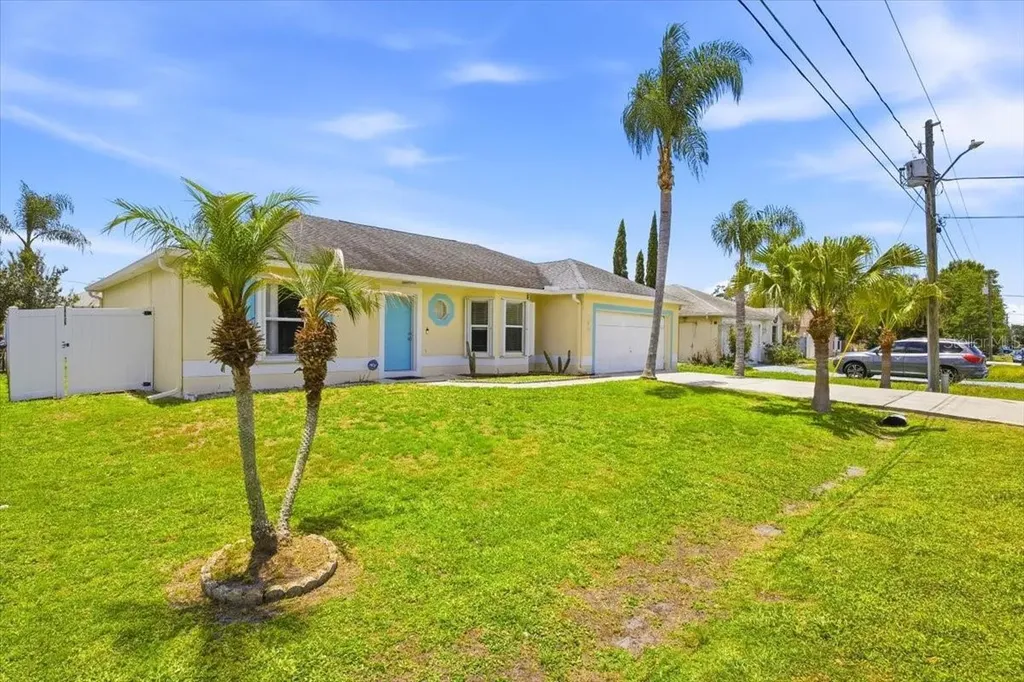 182 Birmingham Drive Kissimmee FL 34758