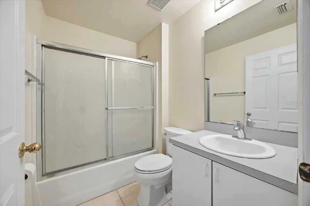 182 Birmingham Drive Kissimmee FL 34758