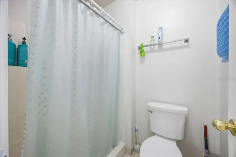 182 Birmingham Drive Kissimmee FL 34758