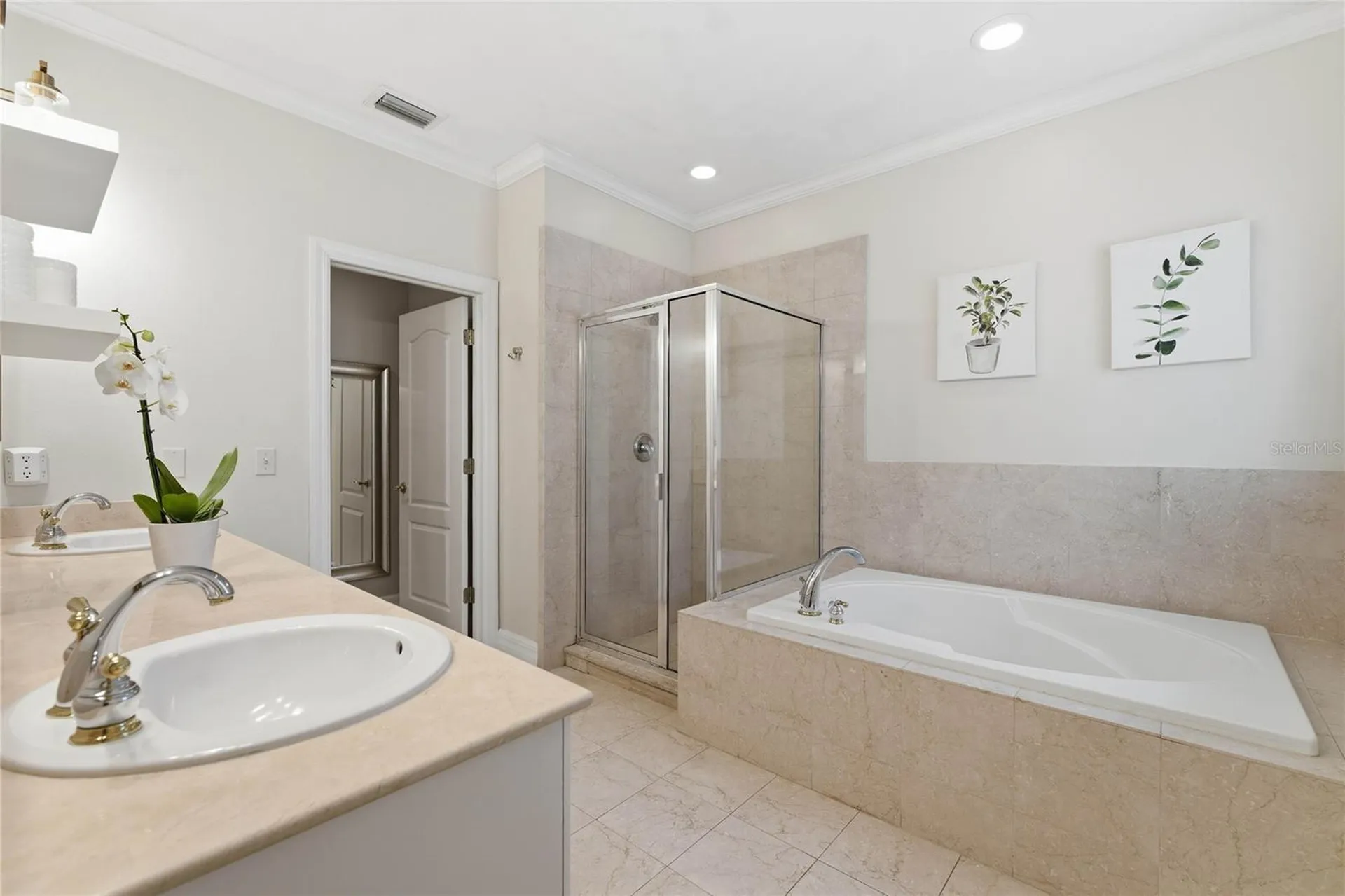 2612 W Wyoming Avenue Tampa FL 33611