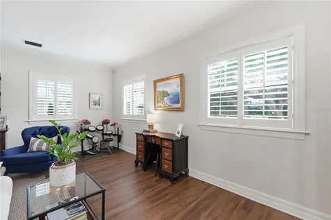 2612 W Wyoming Avenue Tampa FL 33611