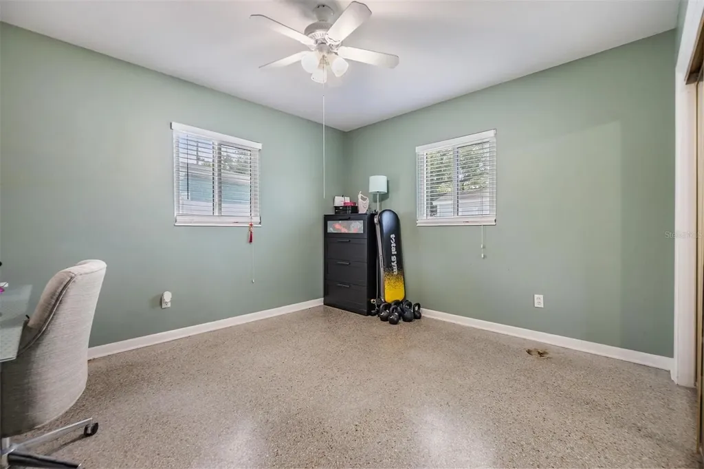 2808 W Lake Avenue Tampa FL 33607
