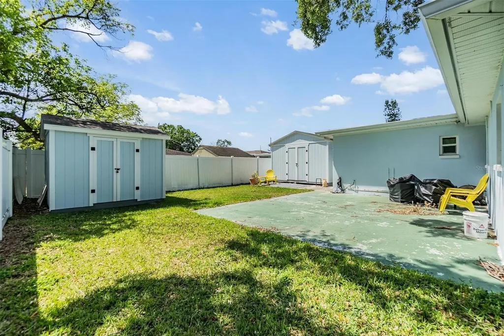 2808 W Lake Avenue Tampa FL 33607