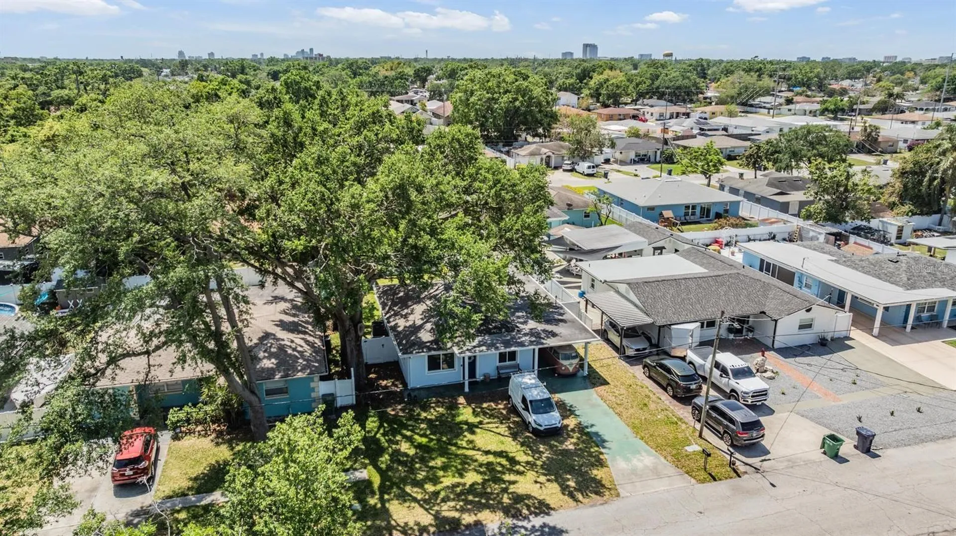 2808 W Lake Avenue Tampa FL 33607