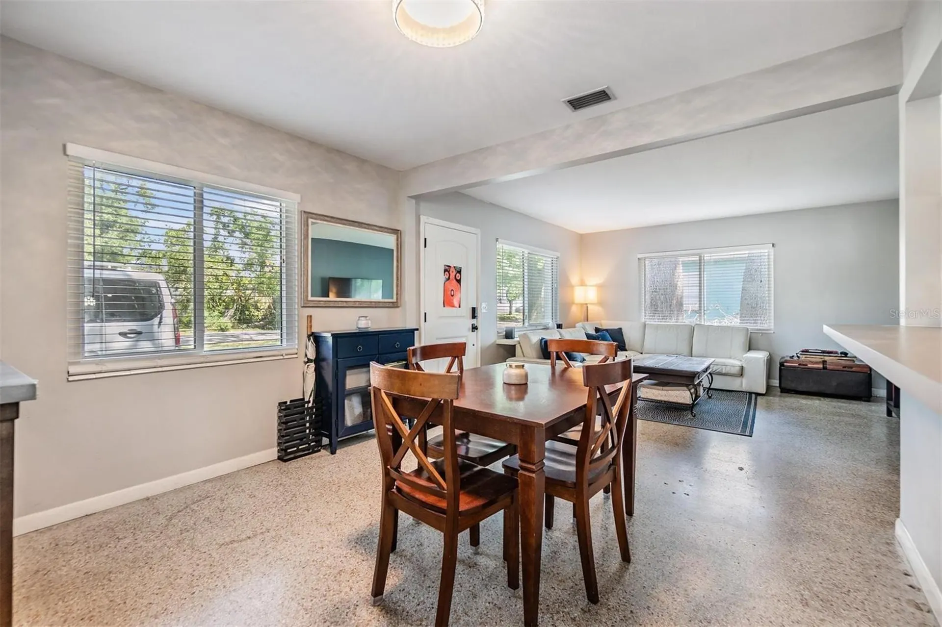 2808 W Lake Avenue Tampa FL 33607