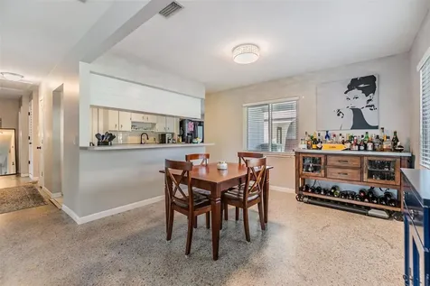 2808 W Lake Avenue Tampa FL 33607