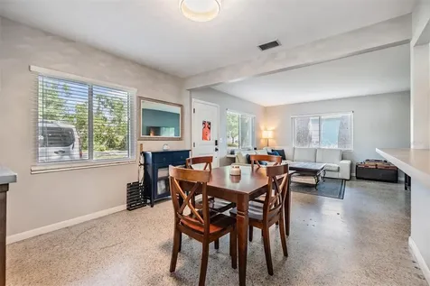 2808 W Lake Avenue Tampa FL 33607