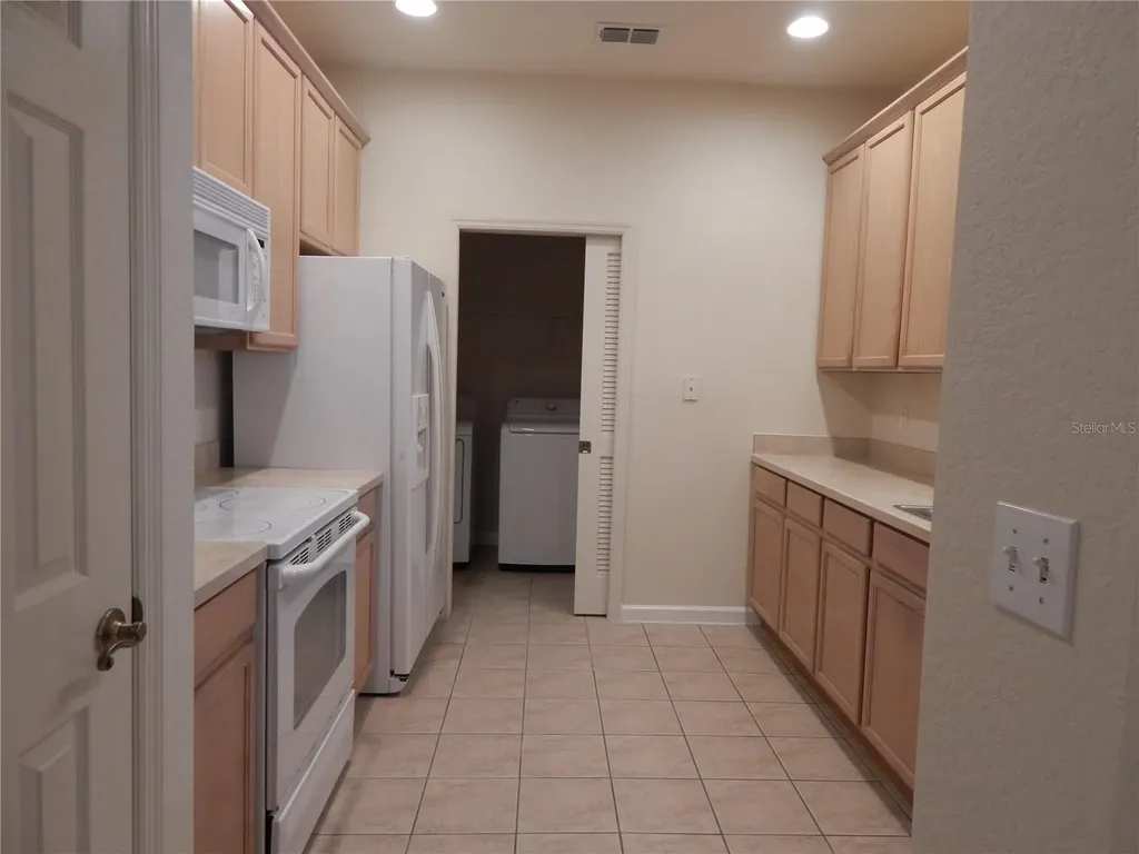 3300 Whitestone Circle Kissimmee FL 34741