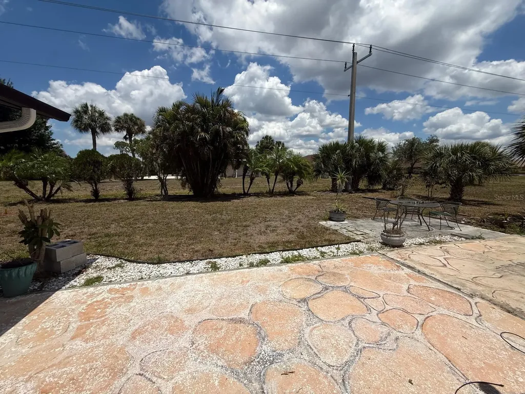 239 Annapolis Lane Rotonda West FL 33947