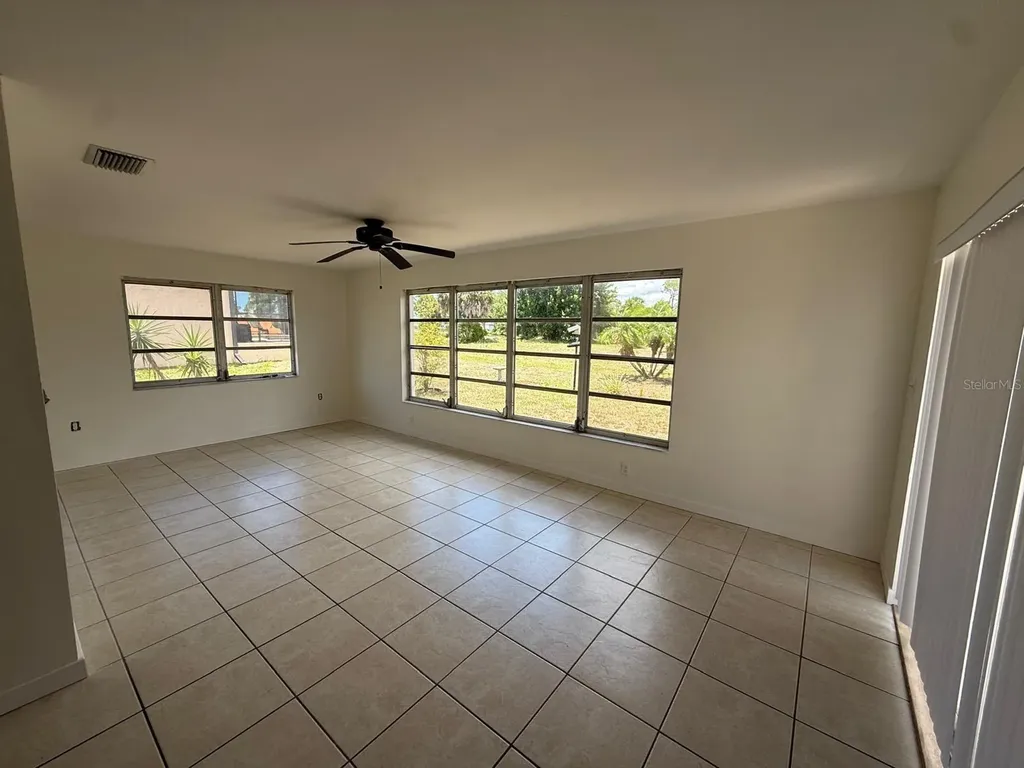 239 Annapolis Lane Rotonda West FL 33947