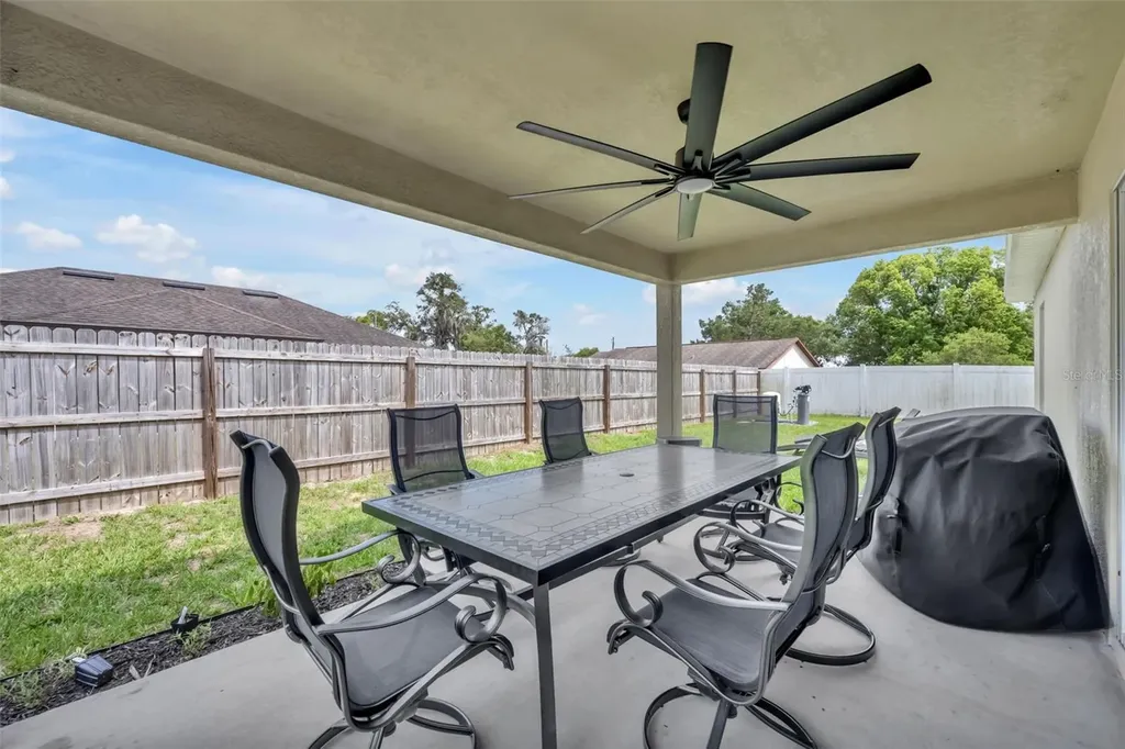 40610 E Fourth Avenue Umatilla FL 32784