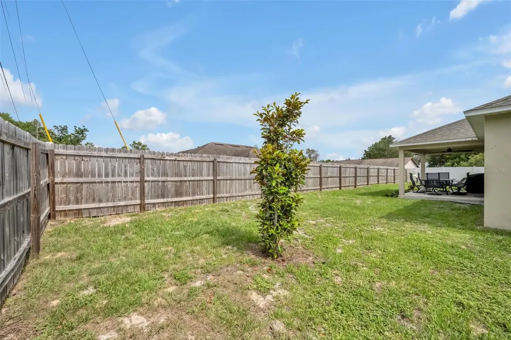 40610 E Fourth Avenue Umatilla FL 32784