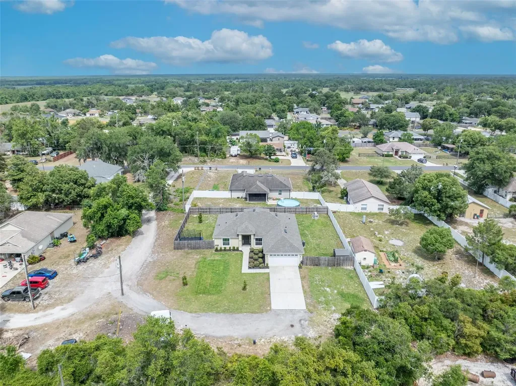 40610 E Fourth Avenue Umatilla FL 32784