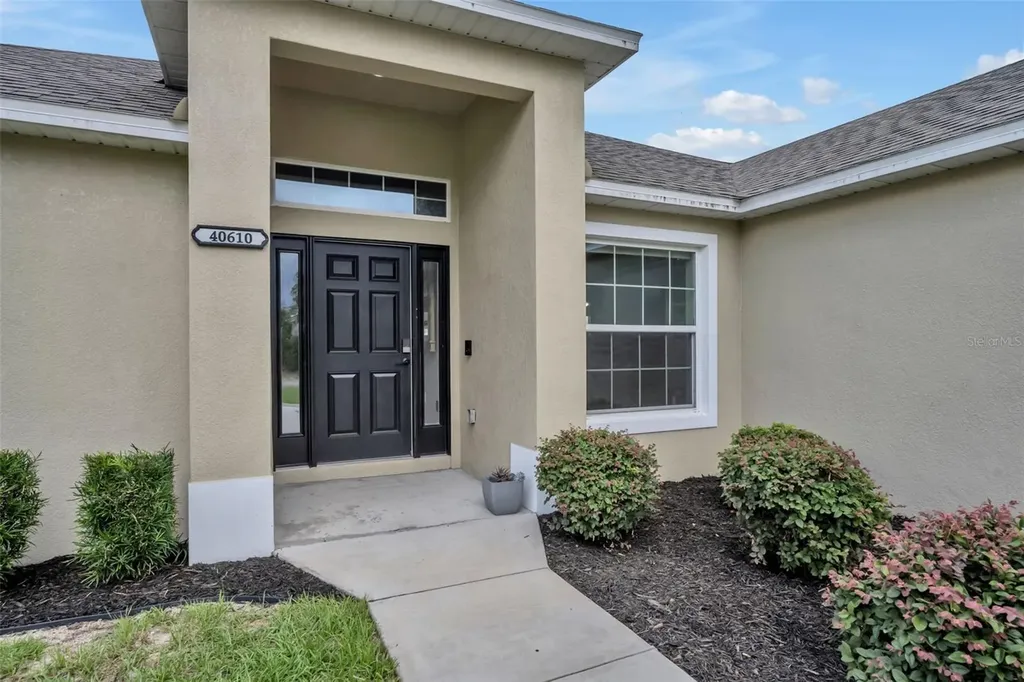 40610 E Fourth Avenue Umatilla FL 32784