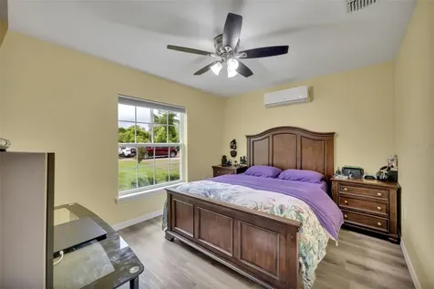 40610 E Fourth Avenue Umatilla FL 32784