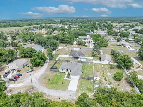 40610 E Fourth Avenue Umatilla FL 32784