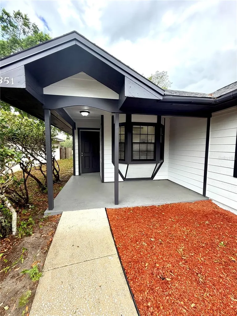 4351 Sandhurst Drive Orlando FL 32817