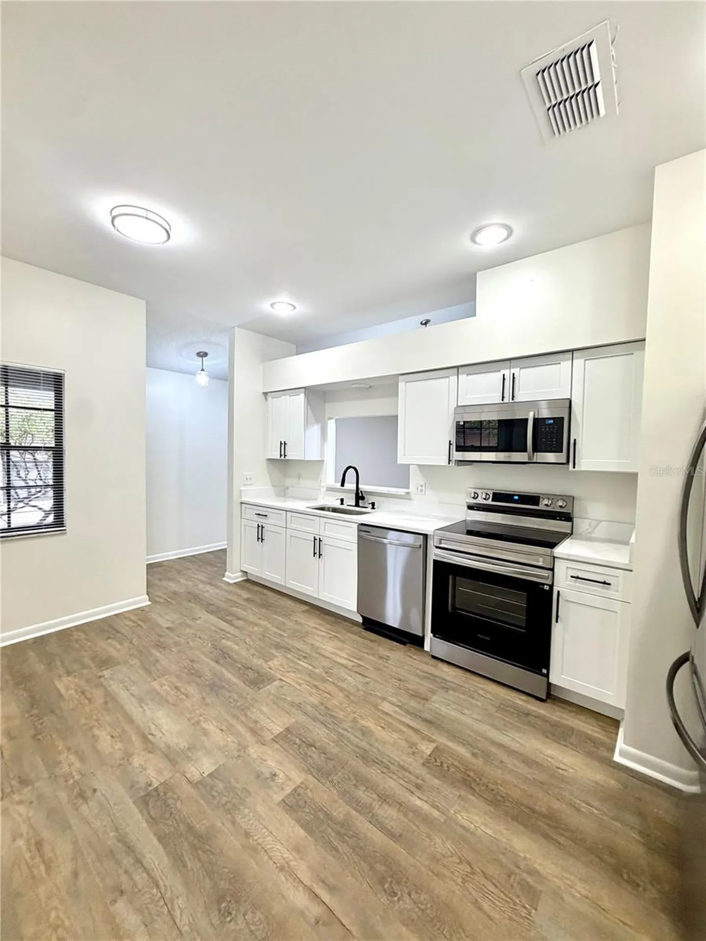 4351 Sandhurst Drive Orlando FL 32817